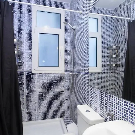 Bright & Spacious Family Flat In Apartment *