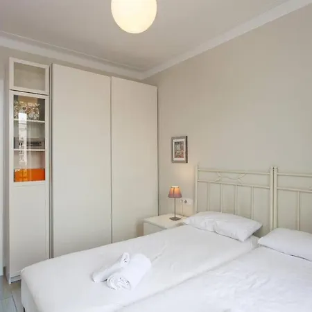 Bright & Spacious Family Flat In * Barcelona