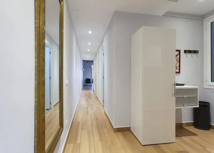 Bright & Spacious Family Flat In Appartement